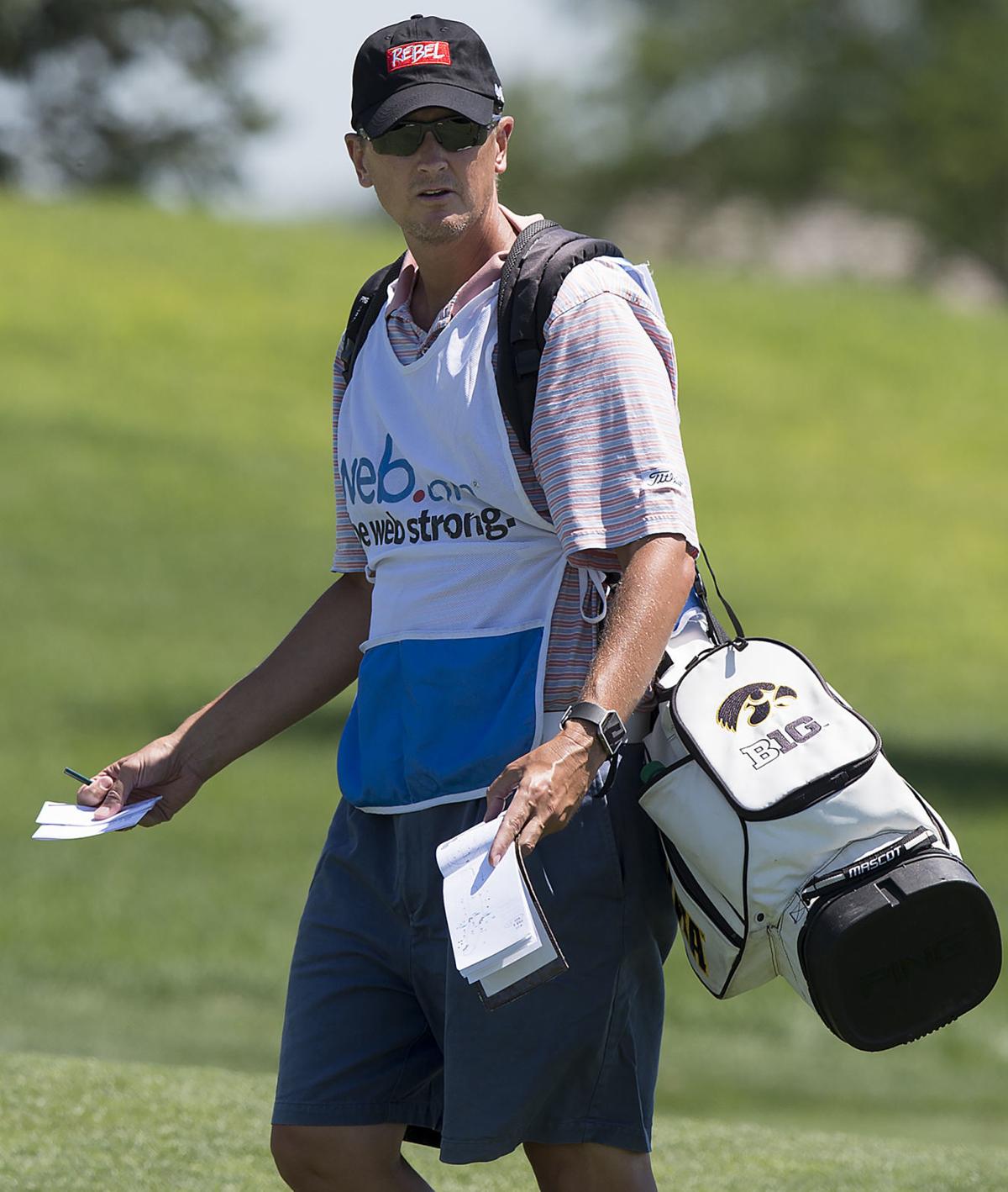 Pga Tour Caddie Turned Middle School Teacher And Bullpen Caddie On The Bag For Schaake At Pbc Golf Journalstar Com