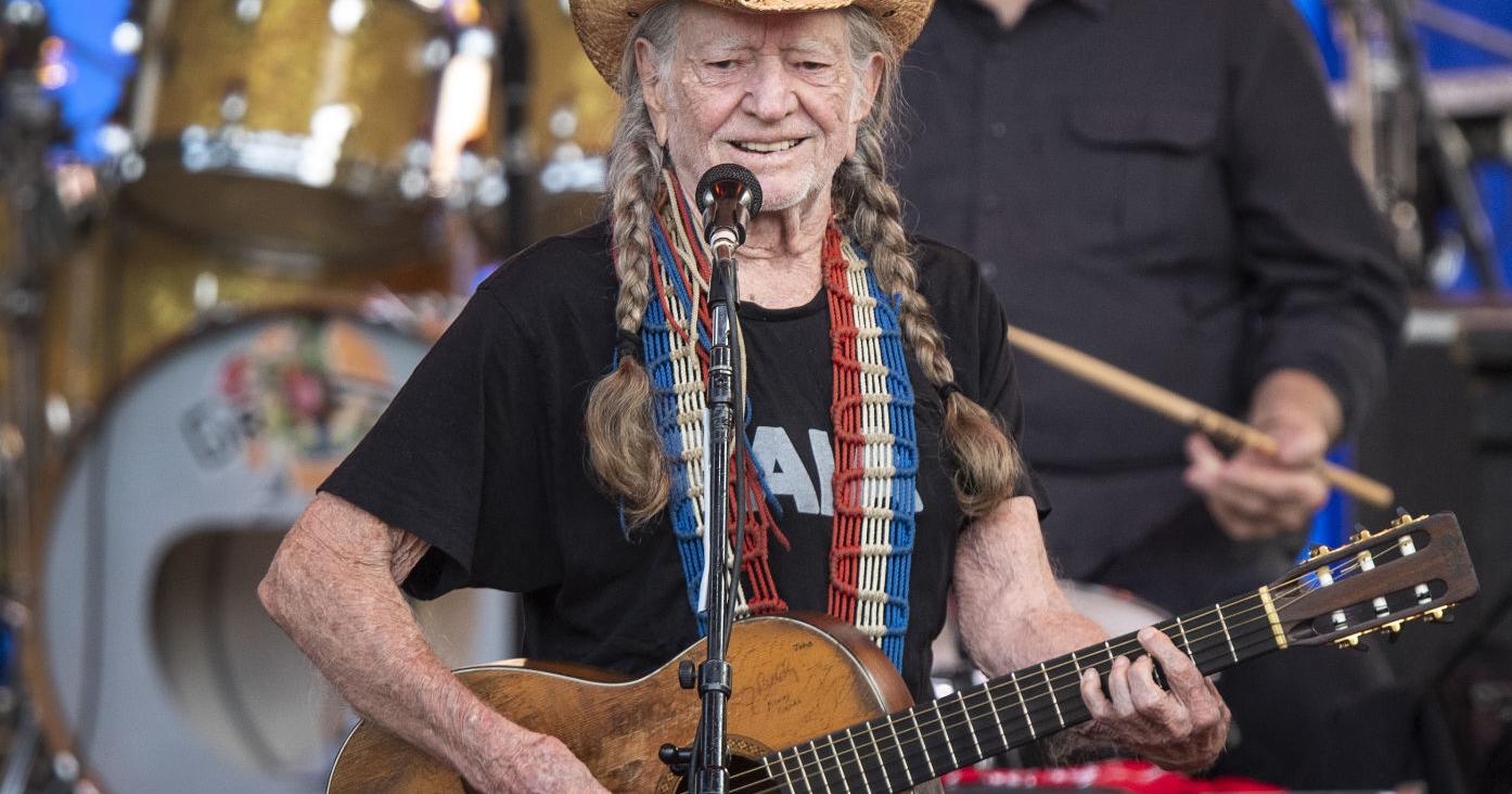 An hour with an icon: Willie Nelson & Family deliver superb Pinewood show - Vimarsana News