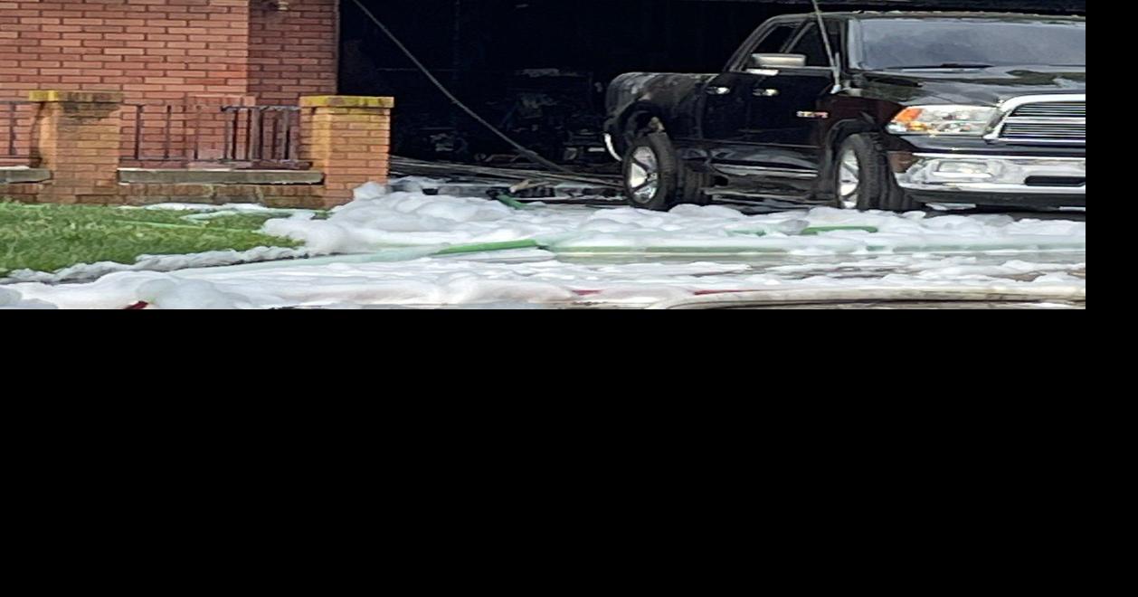 Man injured in south Lincoln house fire