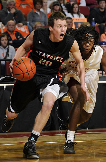 Class B state boys basketball Beatrice holds on against Roncalli