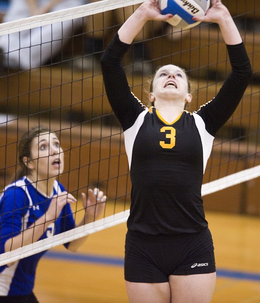 Gallery Lincoln East vs. Lincoln Southeast volleyball, 9.22.2011 Lse