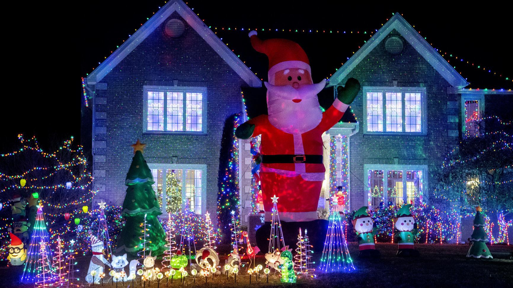 Christmas Light Displays Are Popping Up Everywhere In Lincoln The Clarion