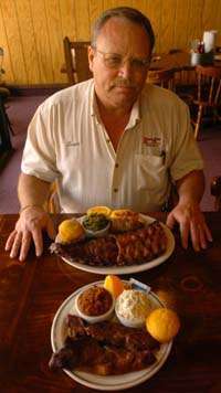 Diners find barbecue at Beatrice Back Alley