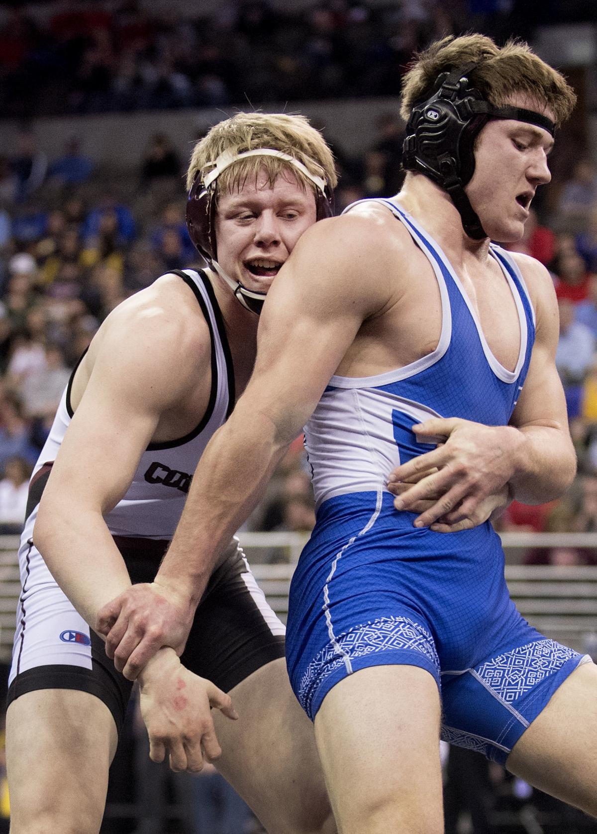 Photos Action From The State Wrestling Semifinals High School