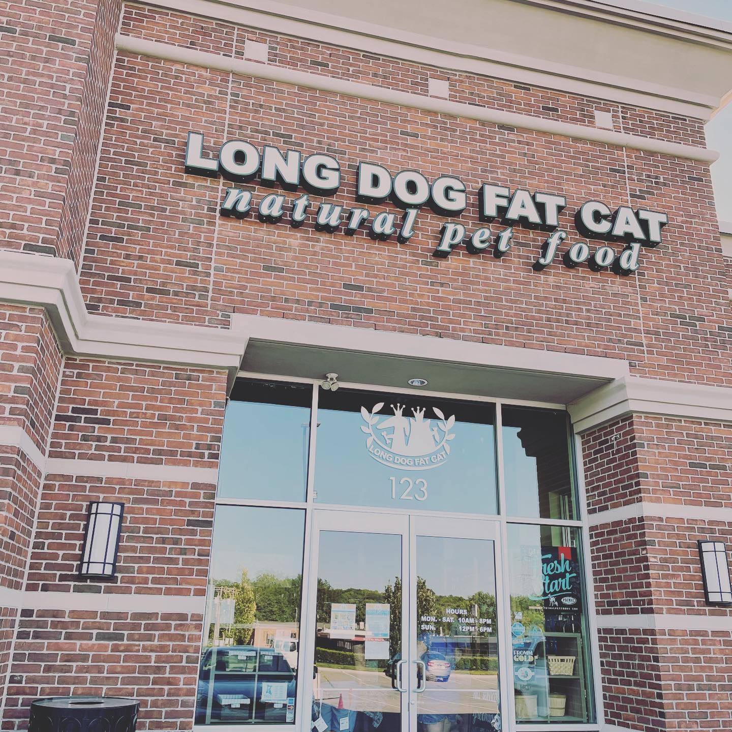 Natural pet food store near outlet me