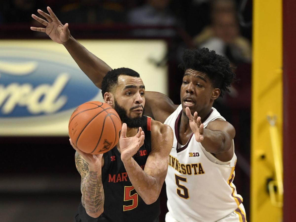 College Men Howard Scores 30 As Golden Eagles Roll Past