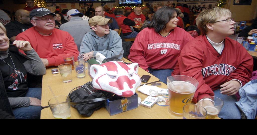 Best Wings, Best Sports Bar Buckets Pub