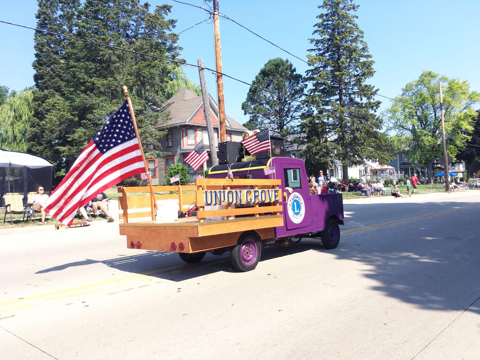 Lions Club vehicle blares 'God Bless America' during Fourth of July parade