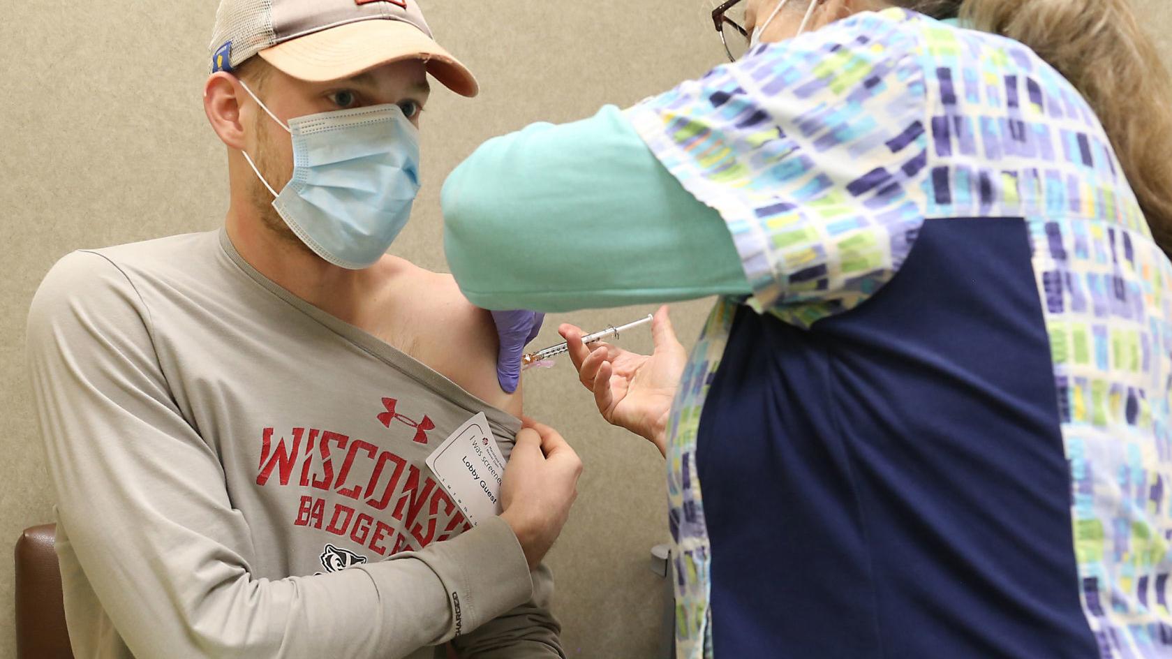 Wisconsin not saying how many fully vaccinated residents have acquired COVID-19 - Vimarsana News
