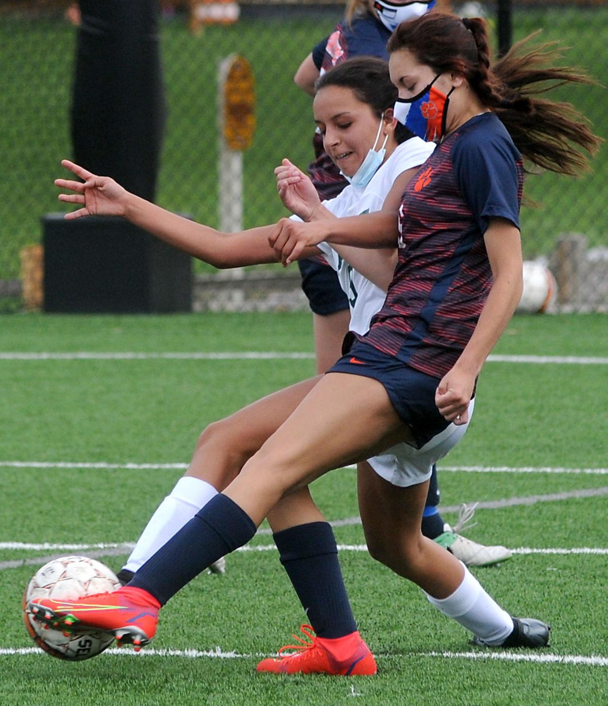 High School Girls Park S Betker Picks Up Where She Left Off Prep Sports Journaltimes Com High School Girls Park S Betker Picks Up Where She Left Off Prep Sports Journaltimes Com