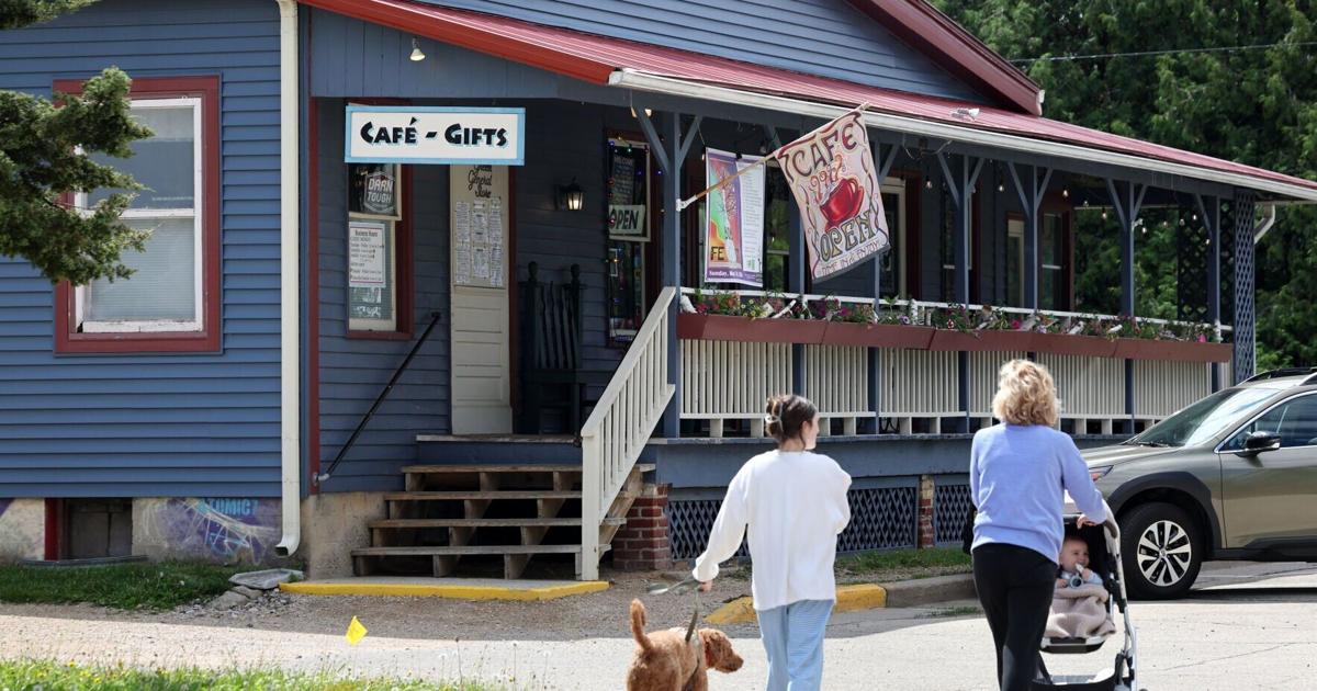 Spring Green General Store up for sale, complete with soup, puzzles and music