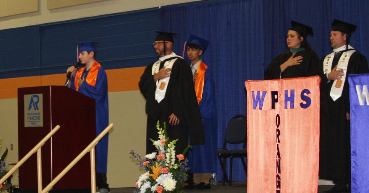 Graduting Peter With video: Park student with autism recites pledge at graduation