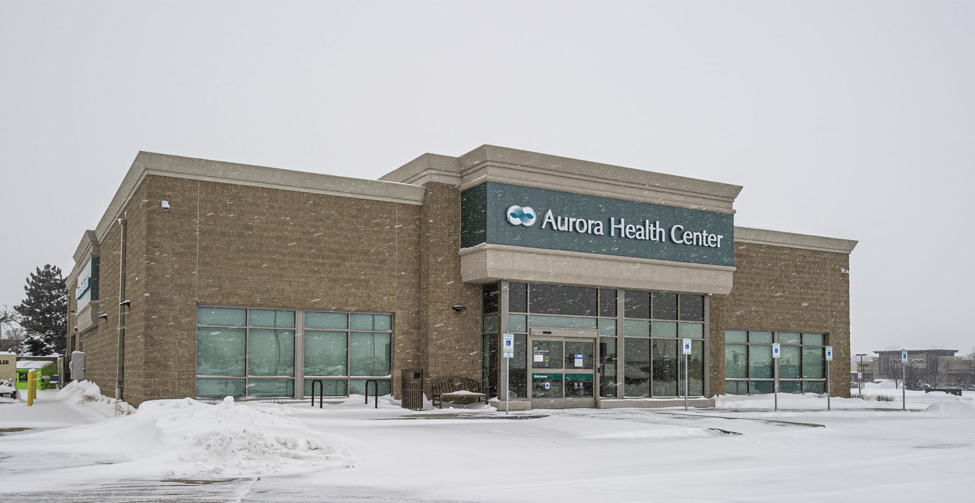 New Aurora Health Center Opens Near Regency Mall | Local News ...