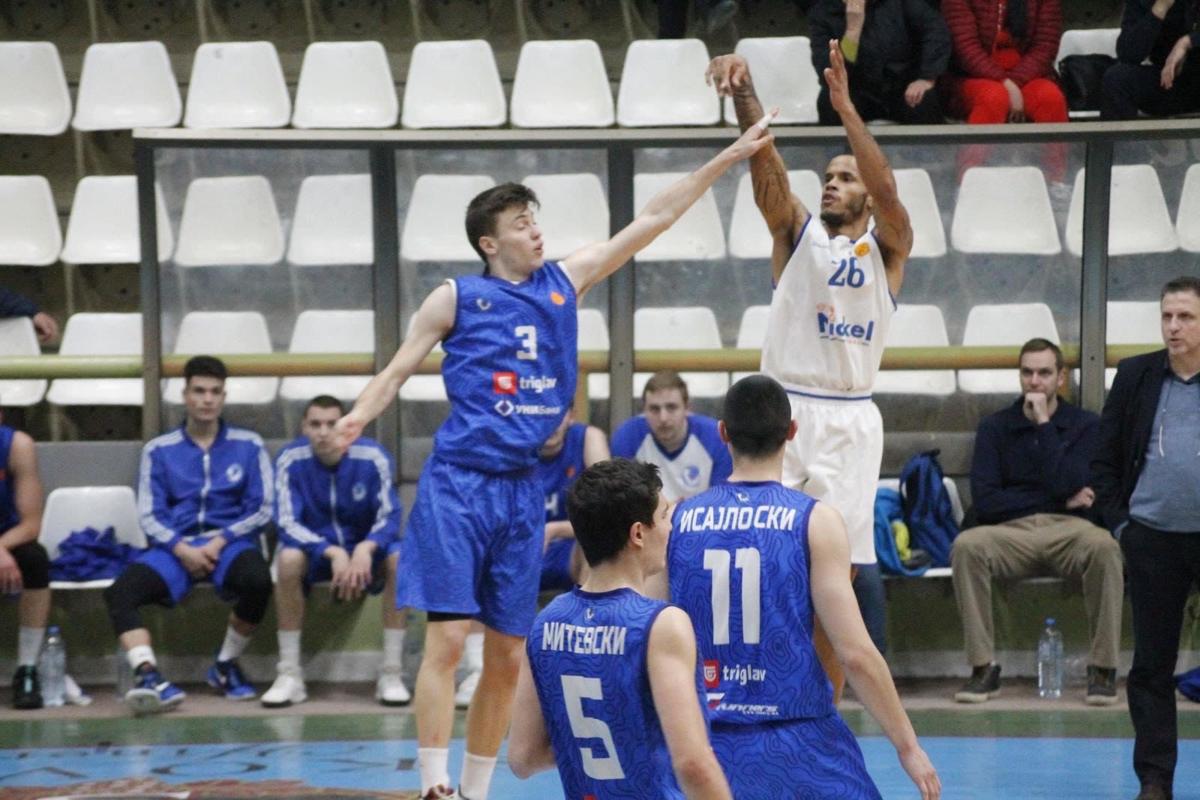 Basketball Case Grad Marzette Traveling A Road Toward A Pro Dream