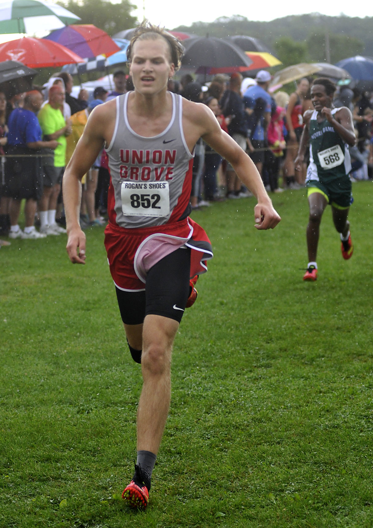 boys cross country shoes