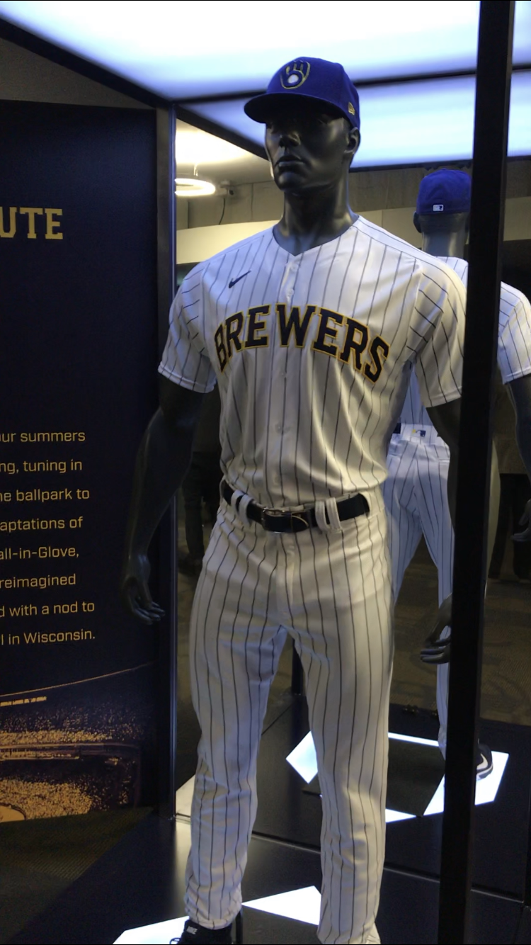 Brewers: For former first baseman Cooper, new team logo a blast from the  past