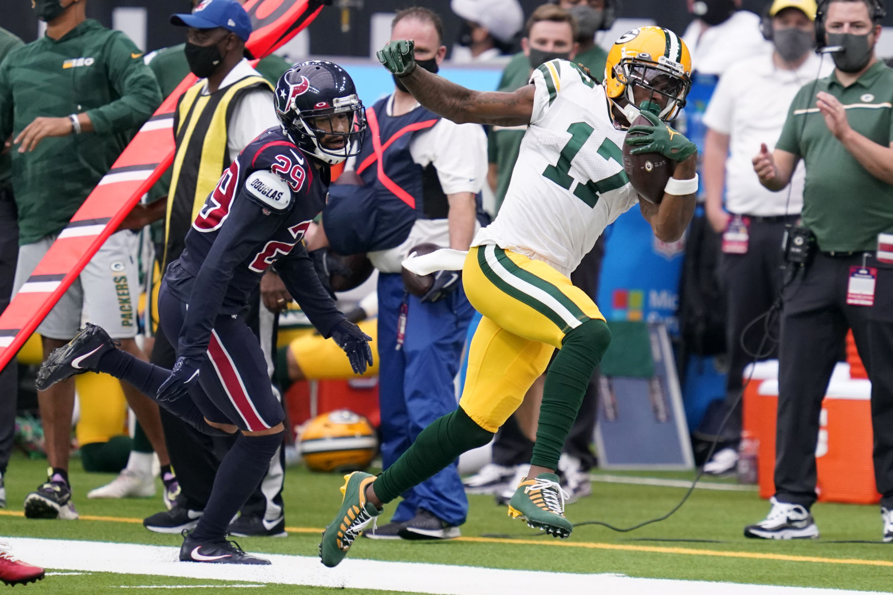 Photos: Green Bay Packers Get Back On Track With Victory Over Houston ...