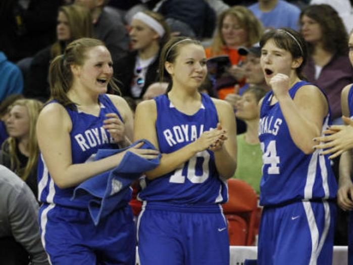 Photos Assumption Runs Past Wausau Newman Girls Journaltimes Com