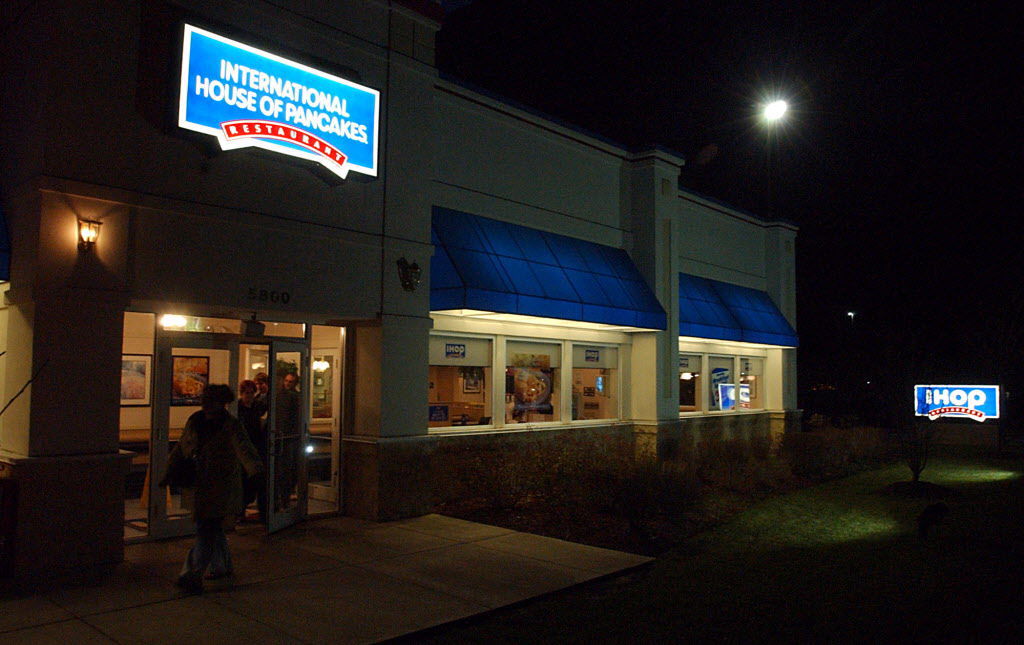 Arrests made in viral IHOP fight