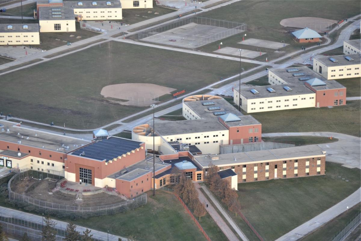 Vaccinations underway for Wisconsin's prisoners