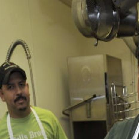 Best Pizza Best Italian Restaurant Wells Brothers Lifestyles