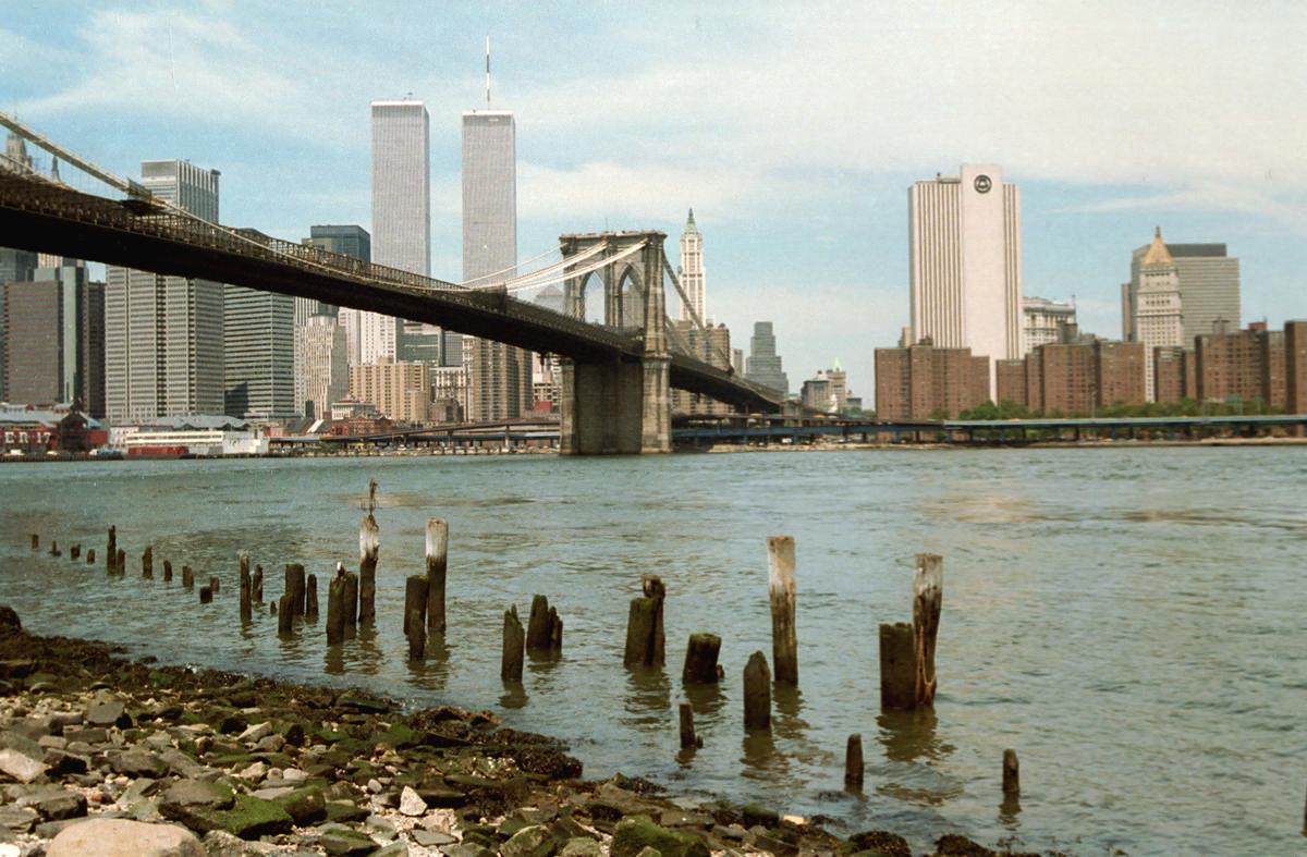 35 Historical Photos Of The Brooklyn Bridge For Its 135th Birthday National Journaltimes Com