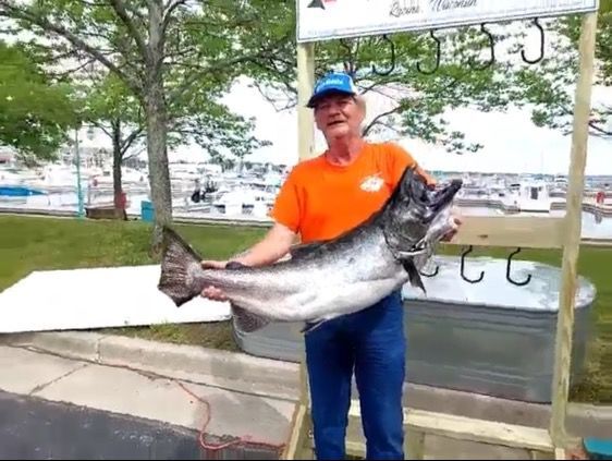 Salmon-A-Rama 2022: Patience, luck will be needed in Lake Michigan Fishing  Contest