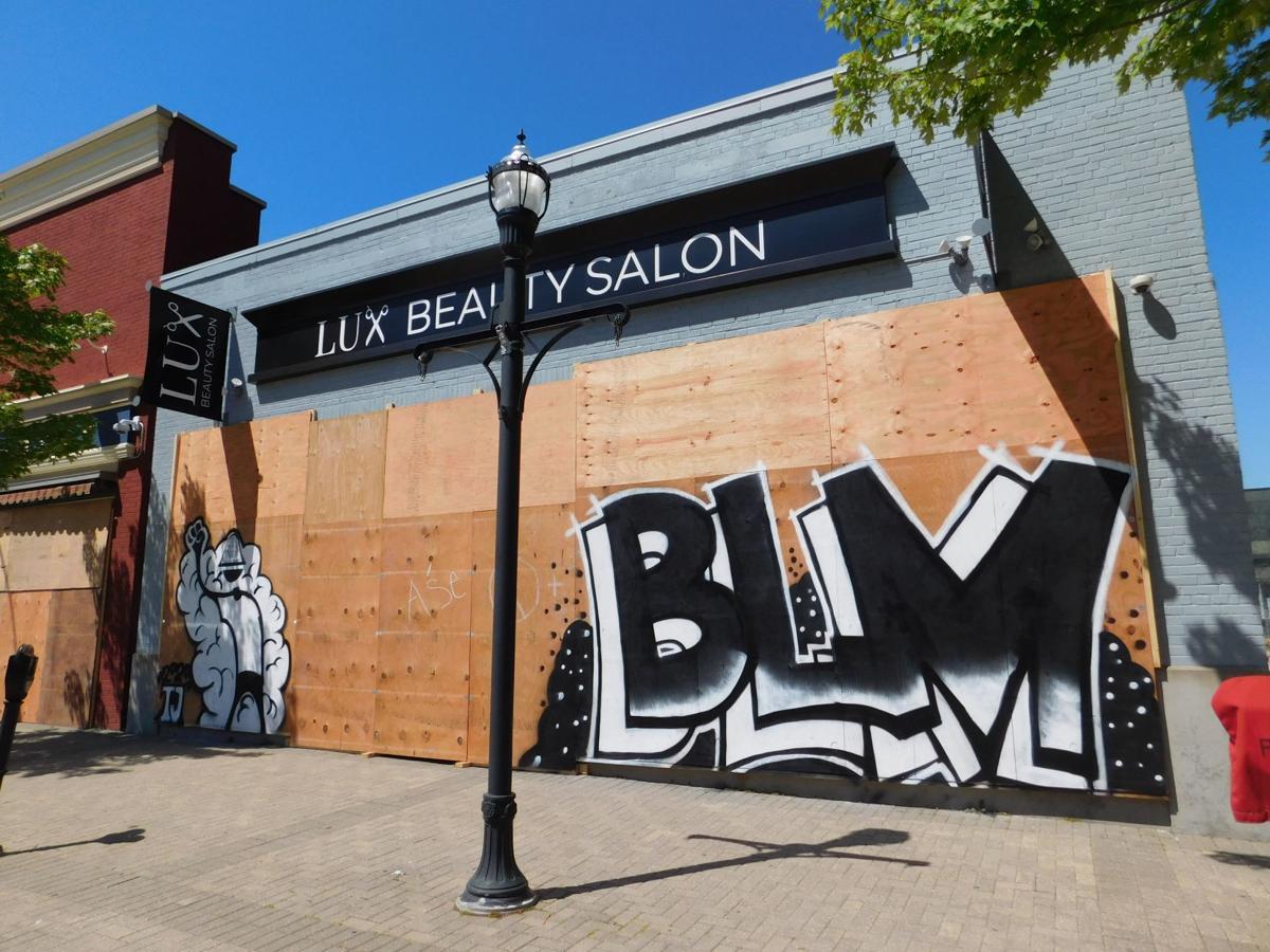 LUX Beauty Salon