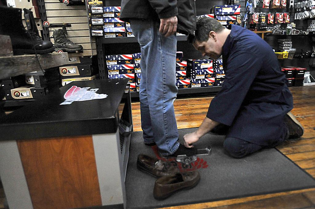 Business Booming At Burlington S Iconic Itzin S Shoes Repair