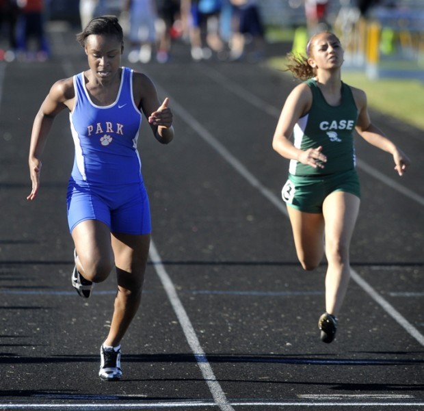GALLERY TRACK & FIELD WIAA Division 1 Mukwonago Sectional Prep