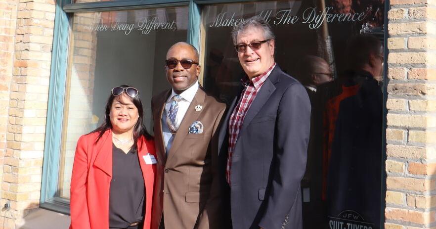 SBA hosts shopping tour ahead of Small Business Saturday SBA hosts shopping tour ahead of Small Business Saturday