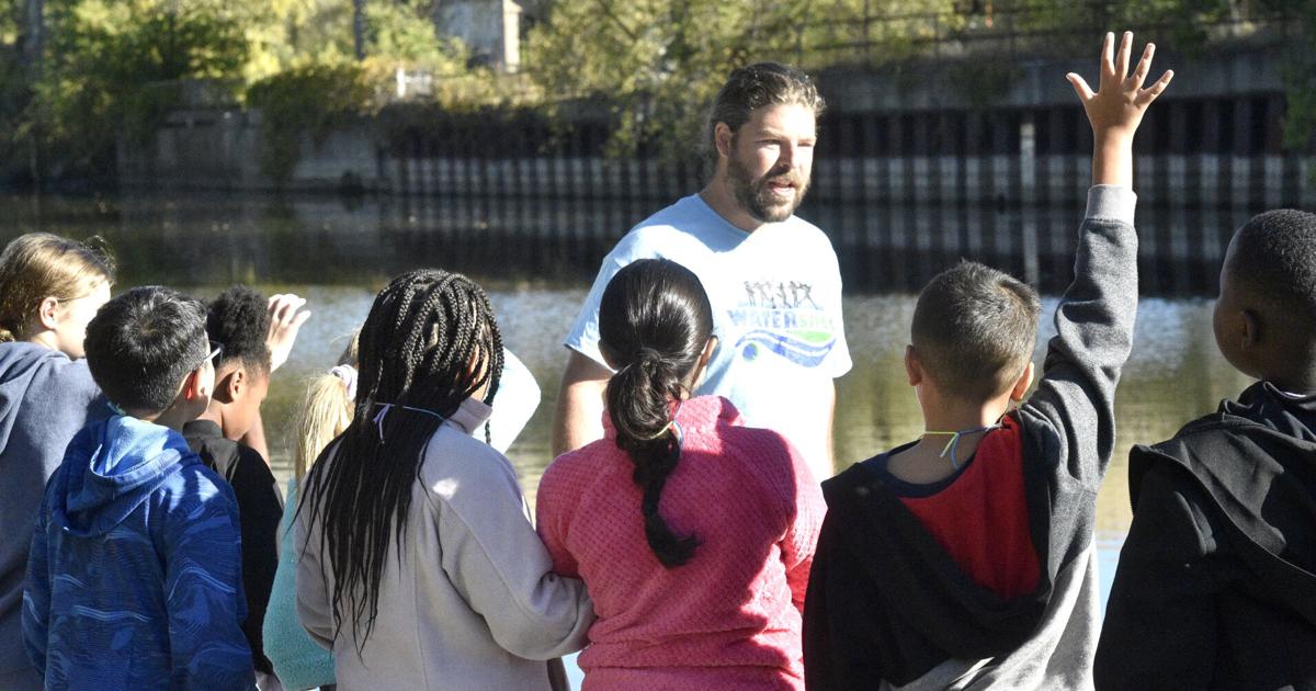 Students learn about Root River watershed, environment Students learn about Root River watershed, environment