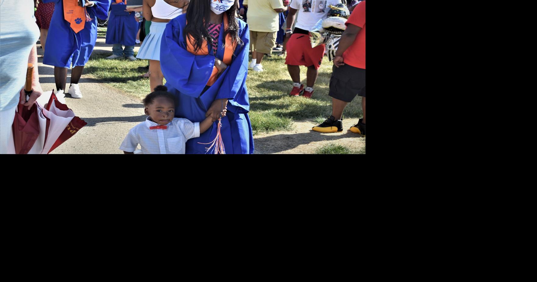 Park seeks graduation caps and gowns for students in need