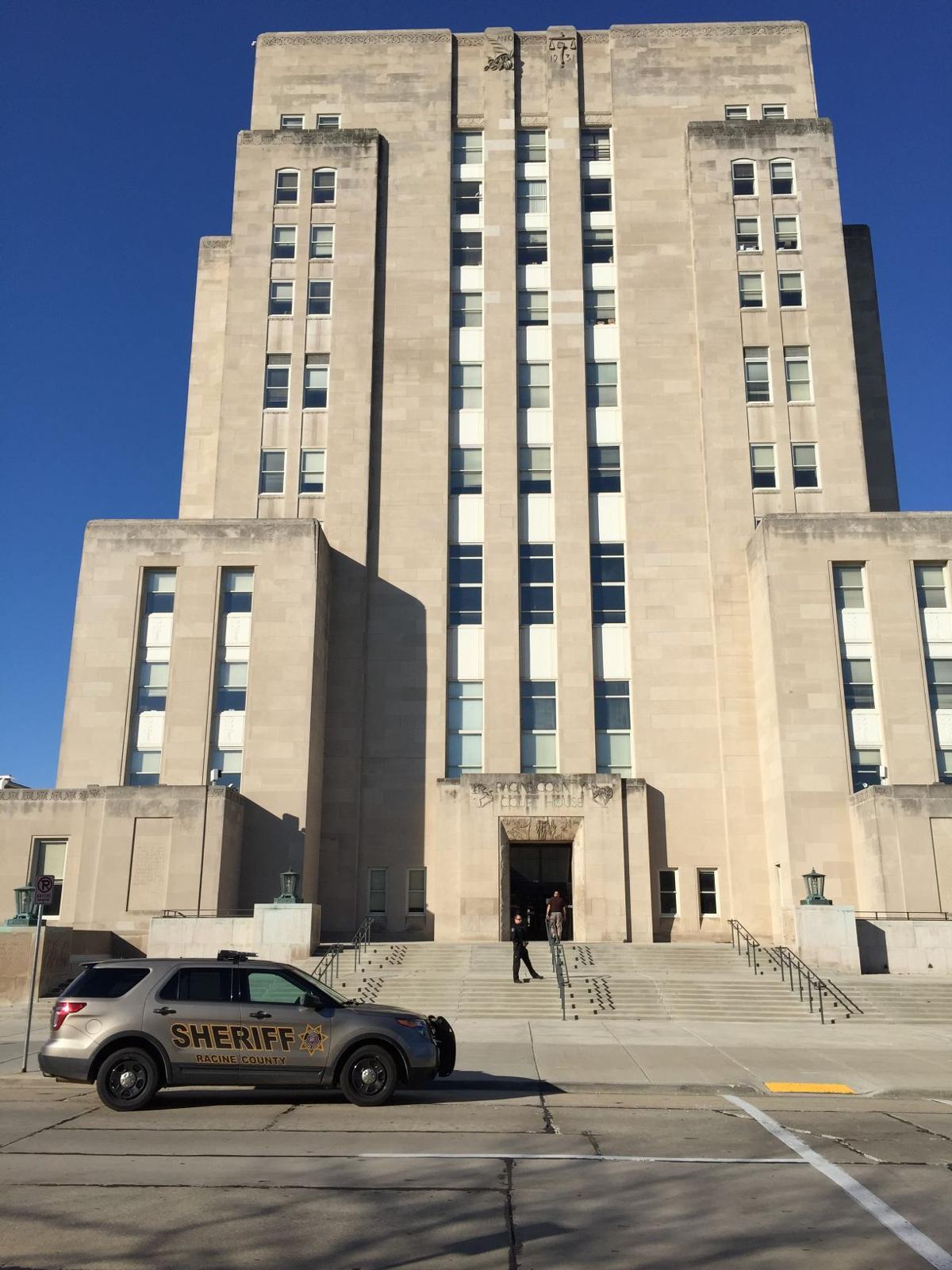 Unbelievable Daviess County Sheriffs Department Diffuses Bomb Threat At Local Courthouse - uq9ex38