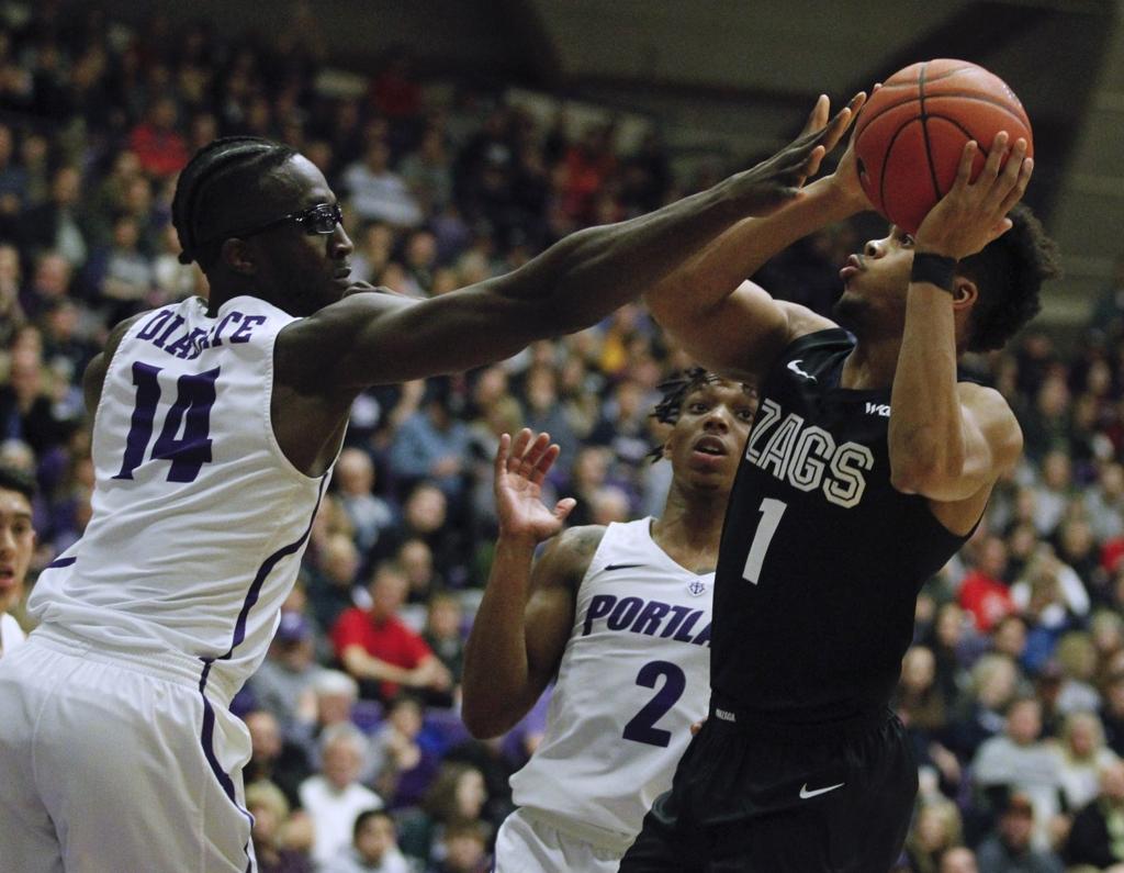 College Basketball No 1 Zags Rally Avoid Upset Journaltimes Com