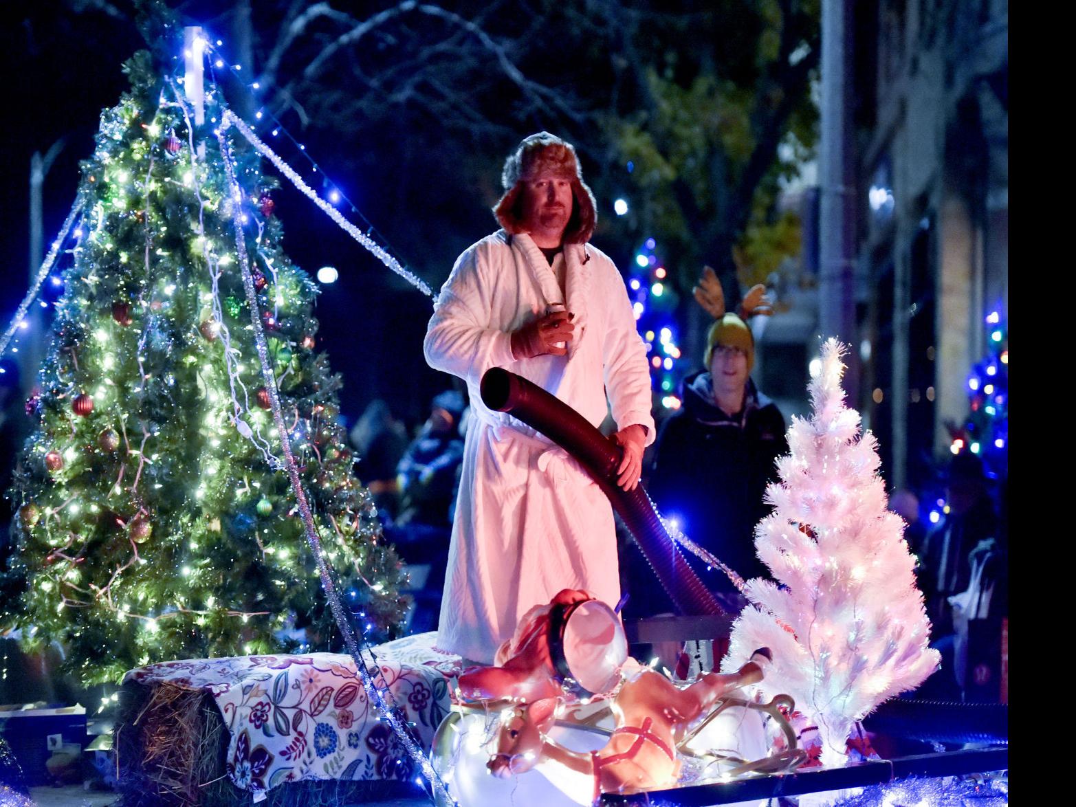 Burlington Wi Christmas Parade 2021