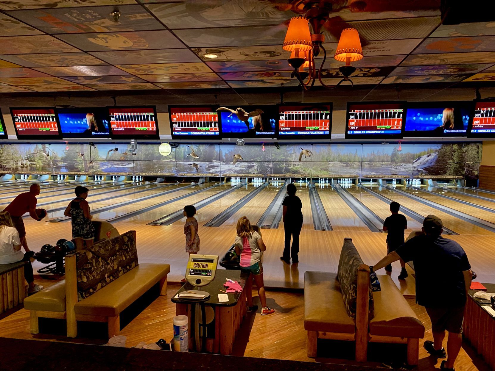 Best Bowling Center: Castle Lanes