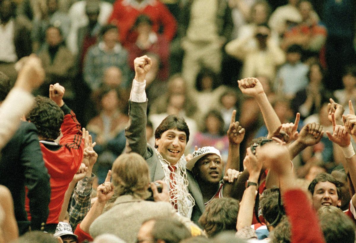 Ap Was There Nc State Stuns Houston 54 52 For 83 Title