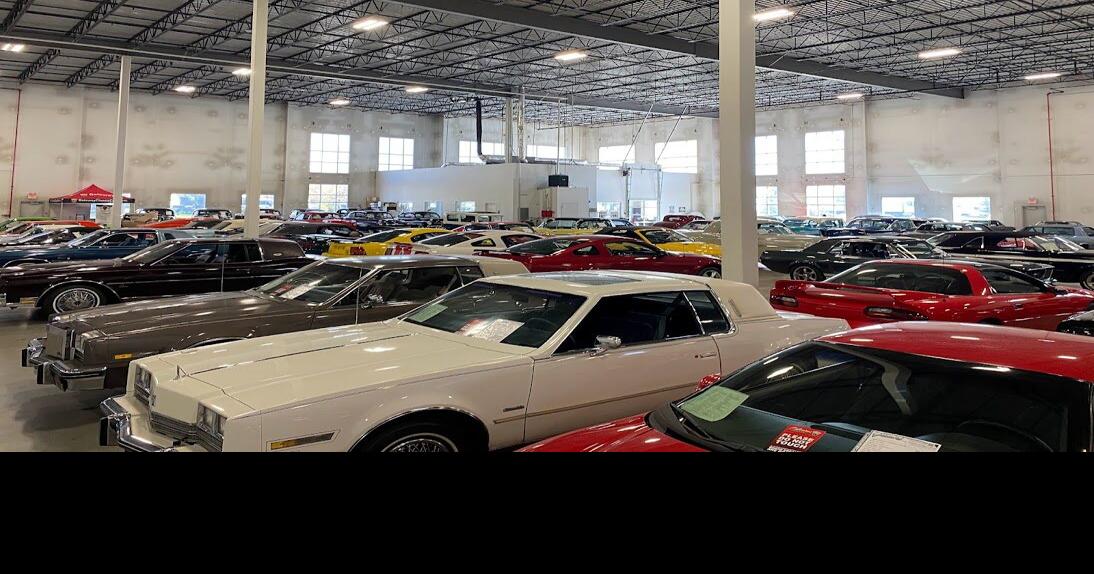 Gateway Classic Cars' showroom in Kenosha, in photos