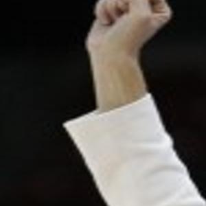 Uw Women S Basketball With Stone Out Uwgb Coach Cast As Sexy