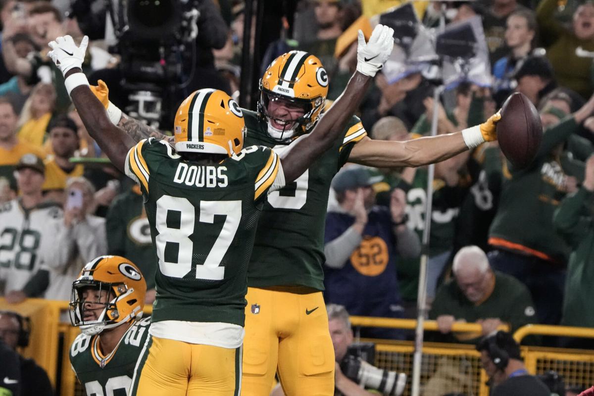 Packers: AJ Dillon's legs should add power to Packers' run game TUES