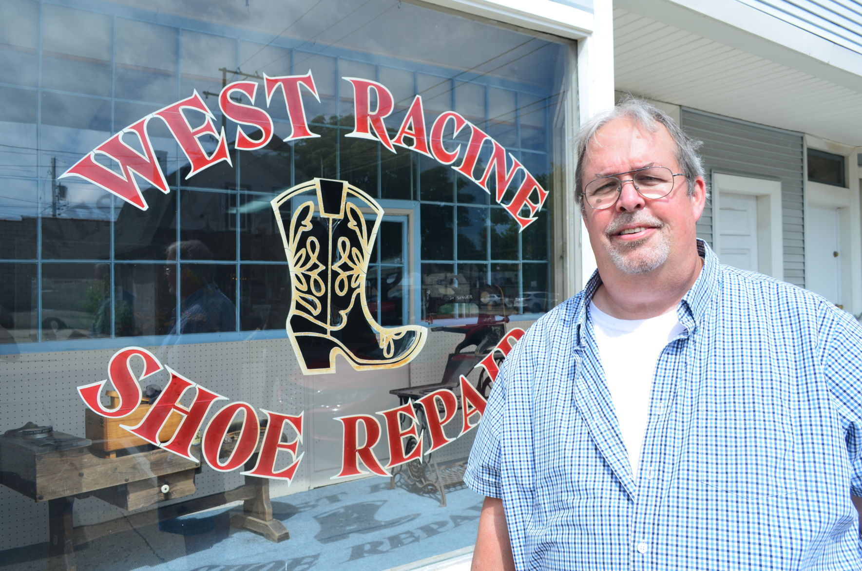 West Racine Shoe Repair closing 