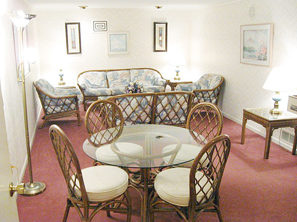 2010 Strouf Interior 3