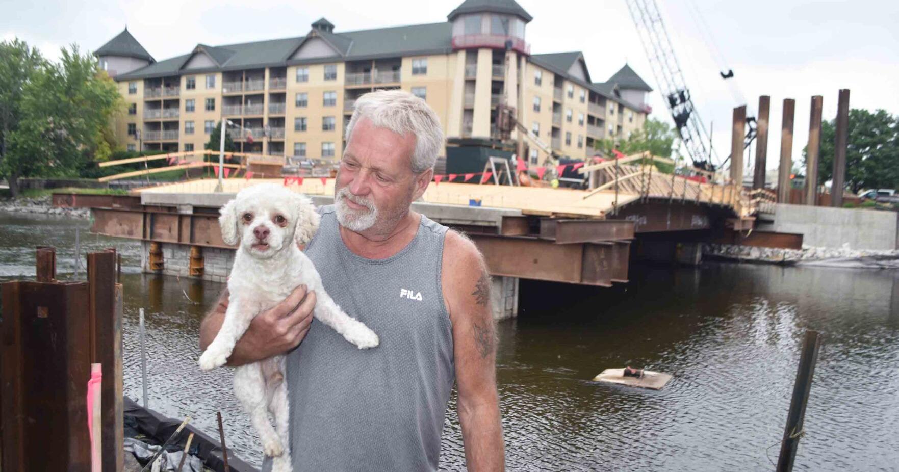 Neighbors express frustrations with bridge project - Vimarsana News