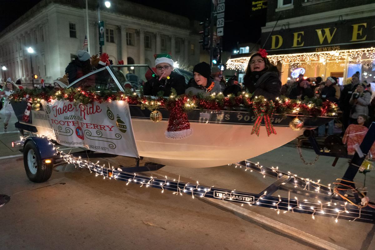 Racine Christmas Parade 2019 Out on the Town: 2018 Downtown Racine Holiday Parade Racine Christmas Parade 2019 Out on the Town: 2018 Downtown Racine Holiday Parade