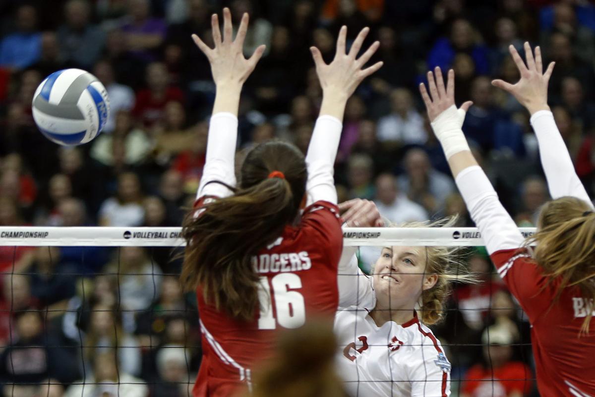 Women's volleyball: Stanford beats Wisconsin to win second straight ...