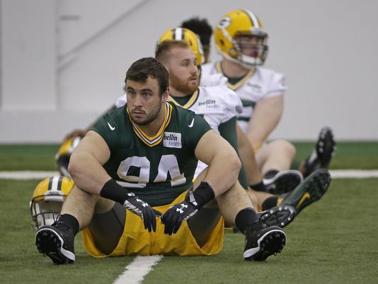 Former Green Bay Packers Starter Dean Lowry Struggles in First