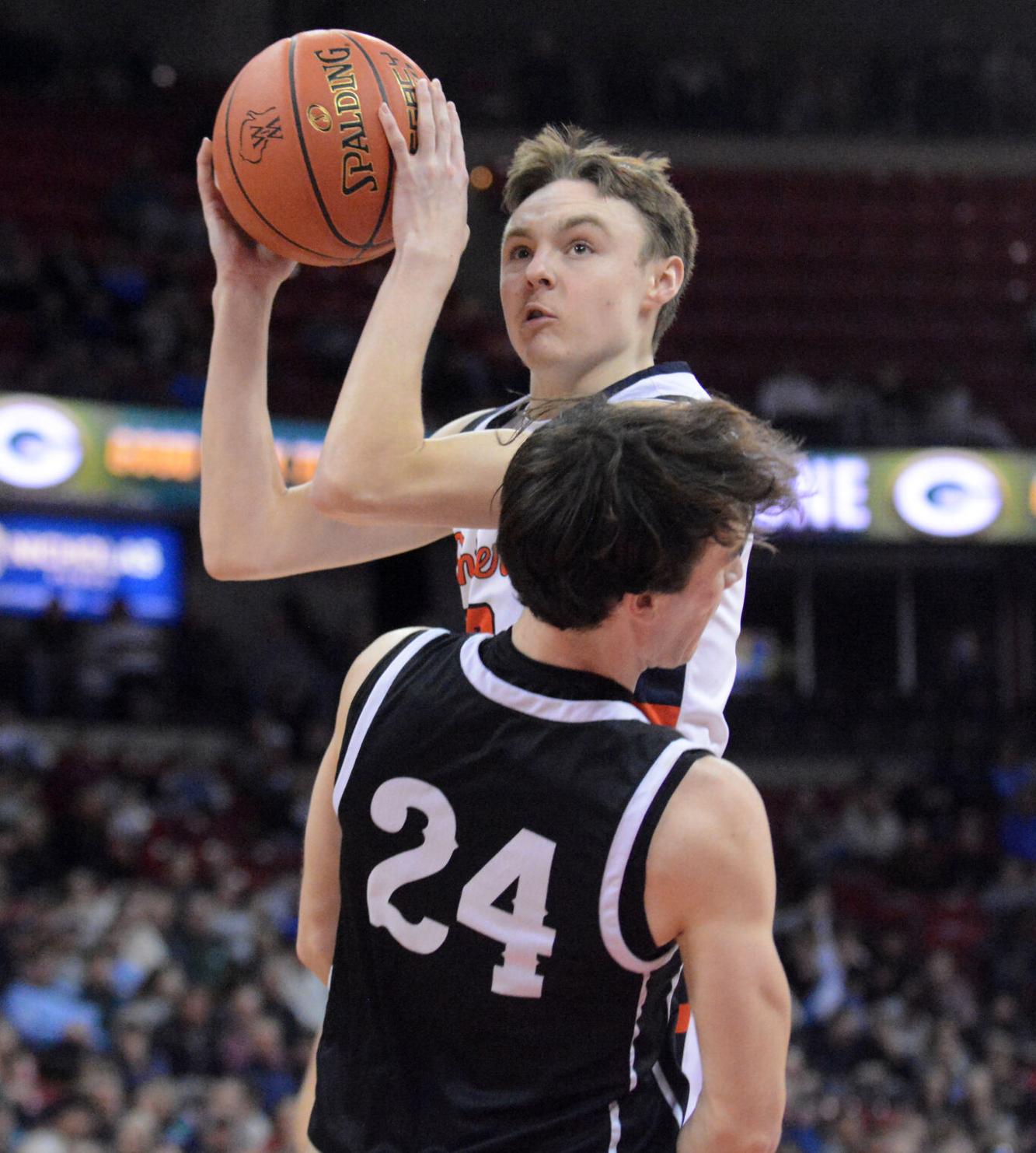 Racine Park boys basketball holds on in 6563 win over Cedarburg to
