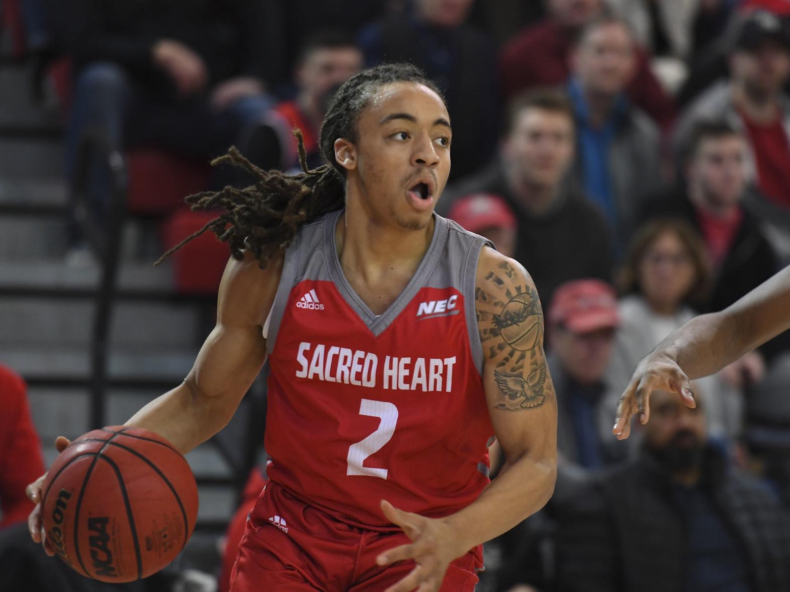 College Basketball Case Graduate Ozier Making An Impact At Sacred