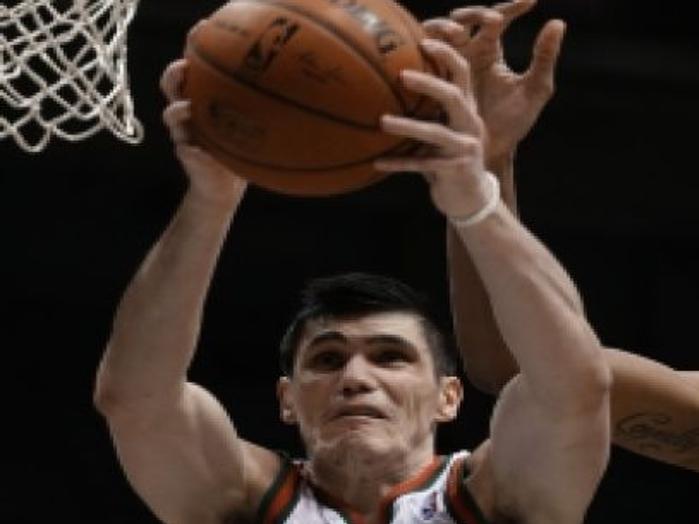 Bucks Beat Frustrated Ilyasova Wants Out Basketball